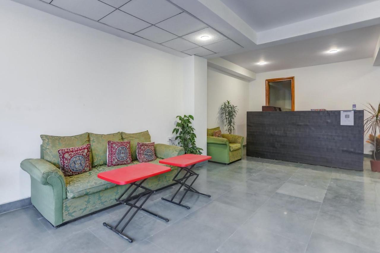 فندق Collection O The Doors Near Appu Ghar غورغاون المظهر الخارجي الصورة