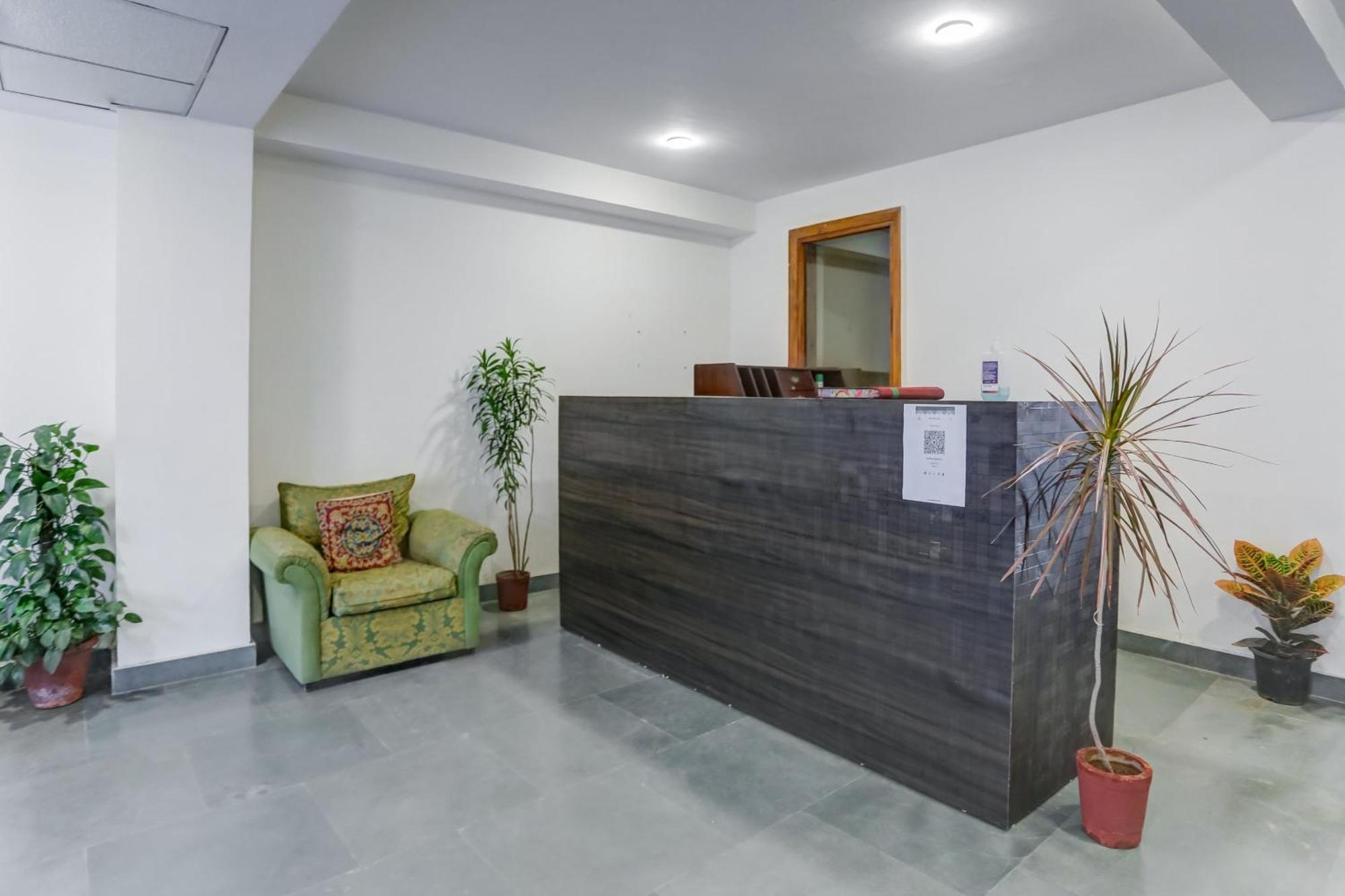 فندق Collection O The Doors Near Appu Ghar غورغاون المظهر الخارجي الصورة