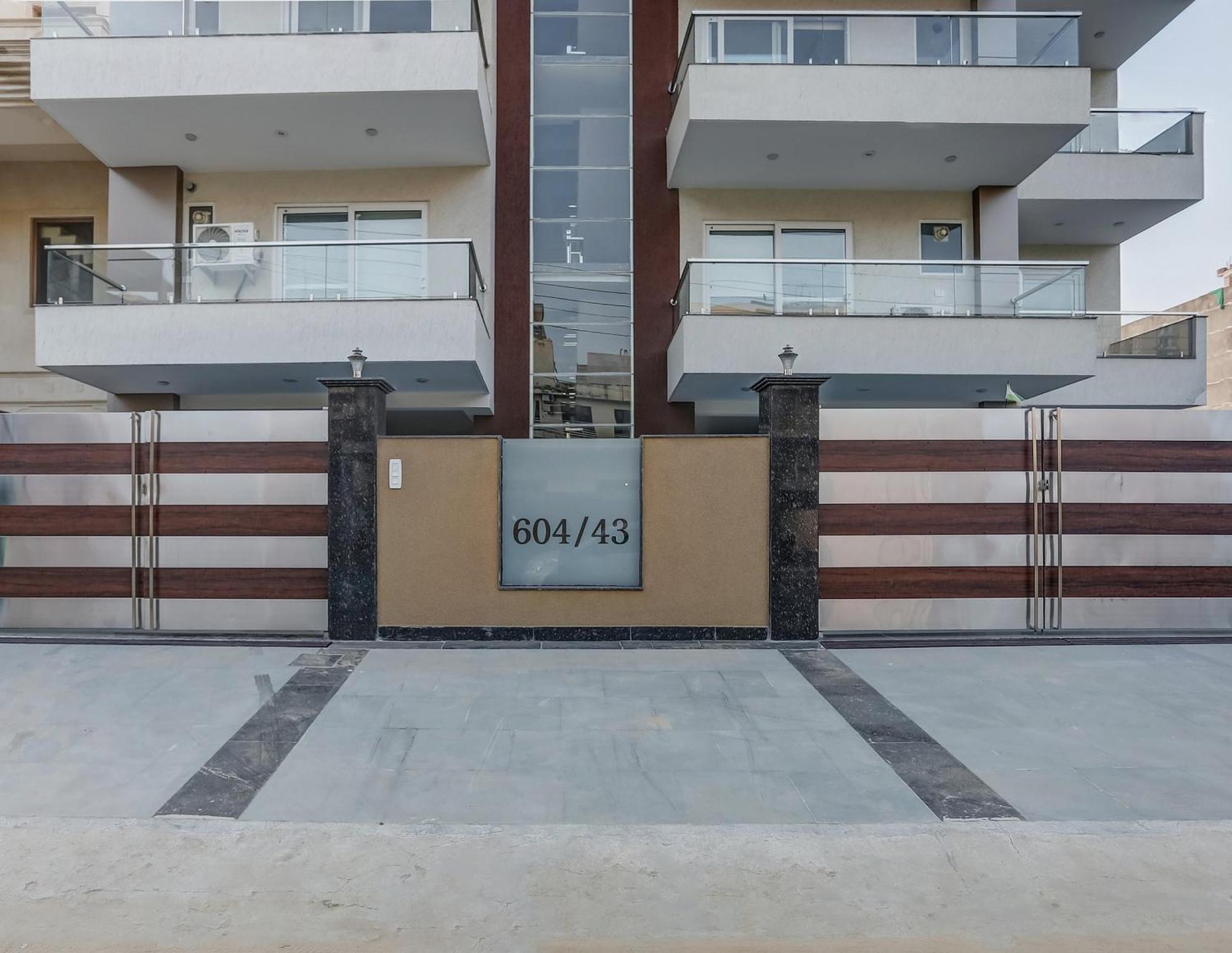 فندق Collection O The Doors Near Appu Ghar غورغاون المظهر الخارجي الصورة