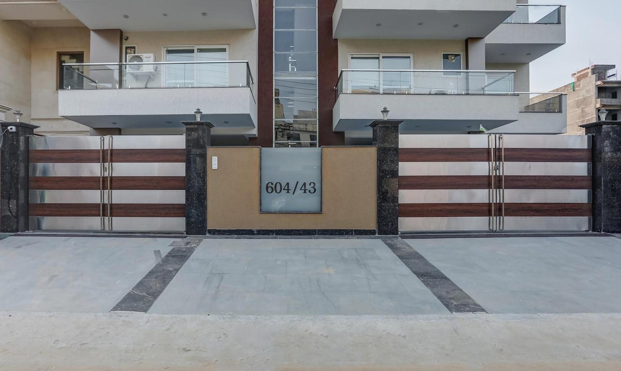 فندق Collection O The Doors Near Appu Ghar غورغاون المظهر الخارجي الصورة